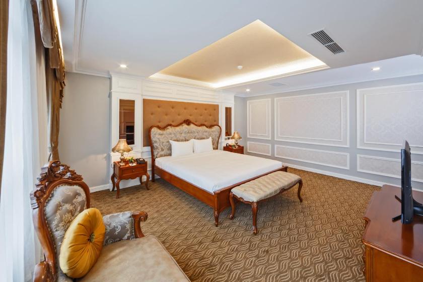 Suite Deluxe Có Giường Cỡ Queen