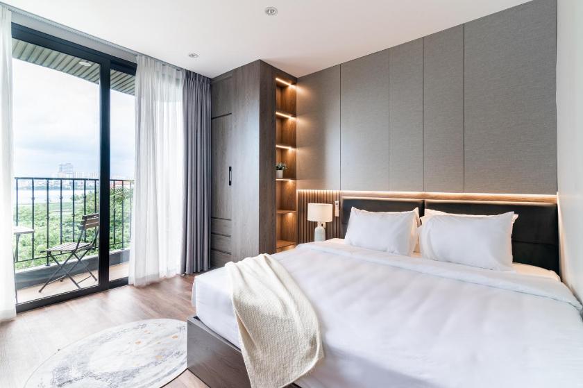 Căn hộ 2 phòng ngủ nhìn ra hồ nước