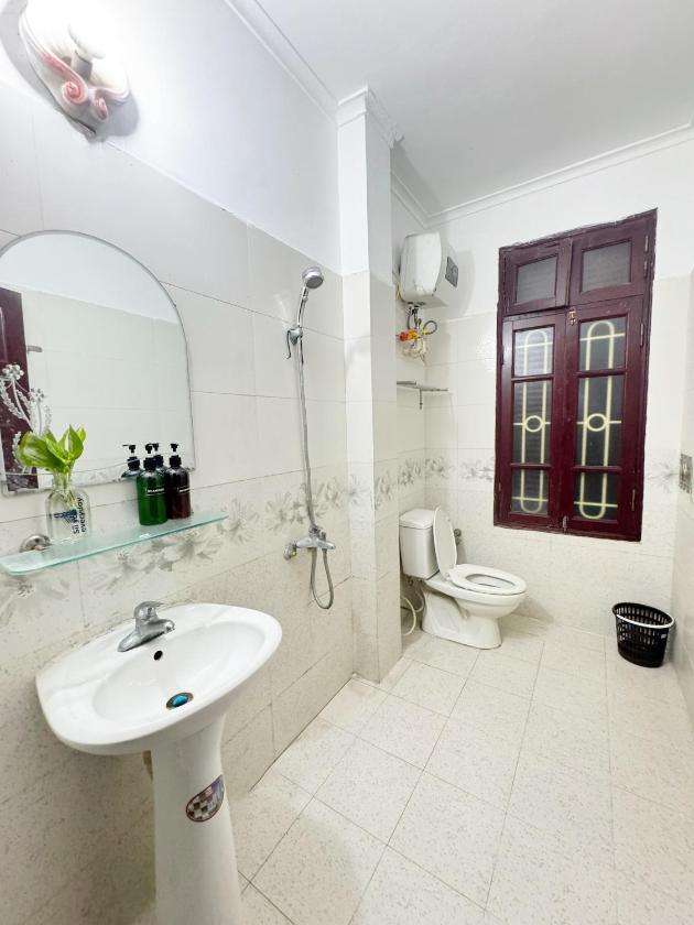 Giường Tầng Trong Phòng Ngủ Tập Thể Cho Nam Và Nữ