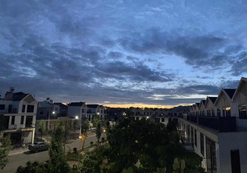 Phòng ngủ Tập thể 8 Giường cho cả Nam và Nữ