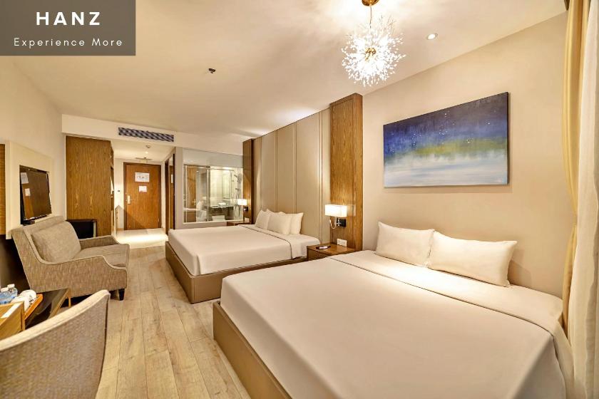 Phòng Gia Đình Nhìn Ra Biển Từ Phía Bên Cạnh