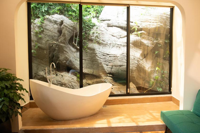 Phòng Giường Đôi Lớn