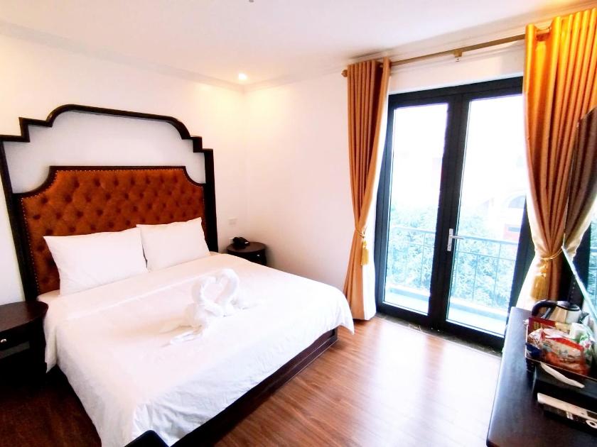 Phòng Giường Đôi Có Ban Công