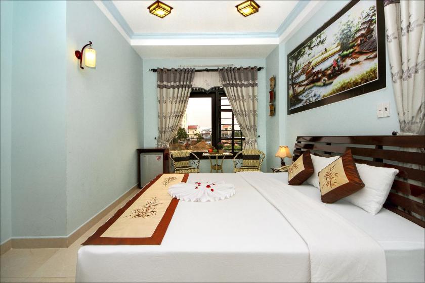 Phòng Deluxe Giường Đôi Nhìn Ra Sông