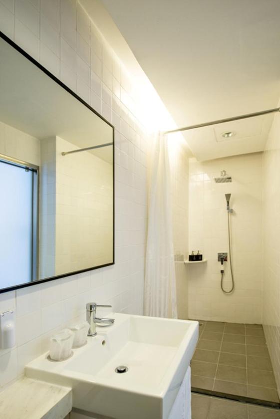 Executive Grand with Working space