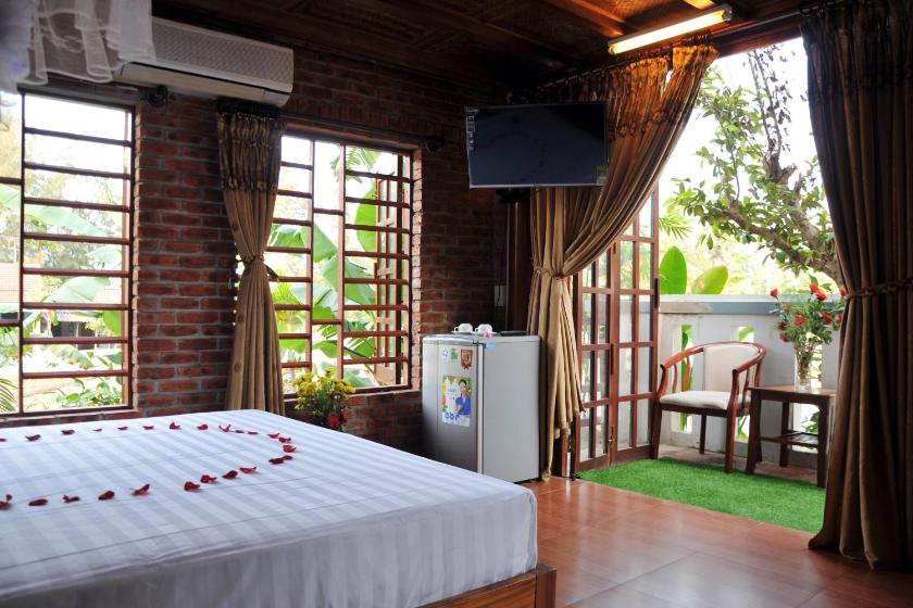 Phòng Superior Giường cỡ Queen nhìn ra vườn Phòng Superior Giường cỡ Queen nhìn ra vườn