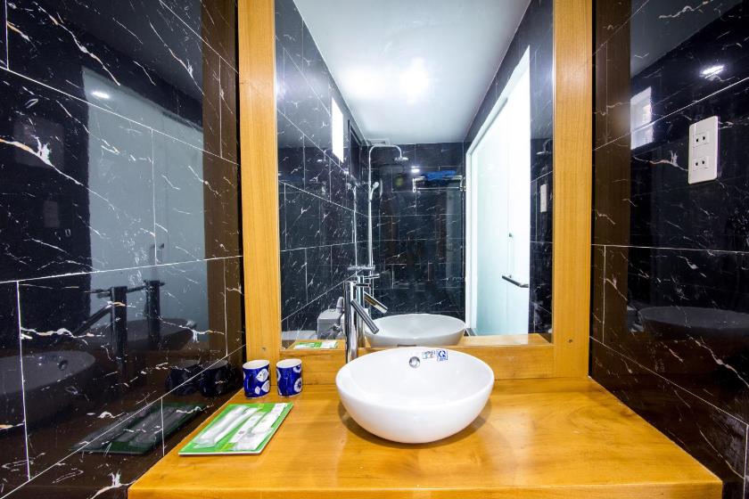 Phòng 3 Người Nhìn Ra Vườn Phòng 3 Người Nhìn Ra Vườn