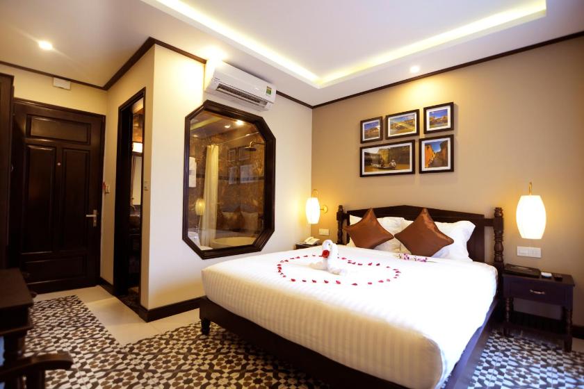 Phòng Cổ Điển Giường Đôi Có Bồn Tắm