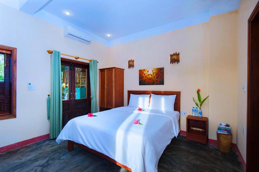 Phòng Deluxe Giường Đôi Có Ban Công Phòng Deluxe Giường Đôi Có Ban Công