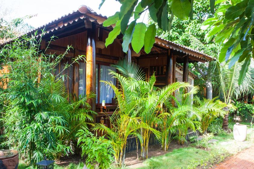 Cottage Nhìn Ra Vườn