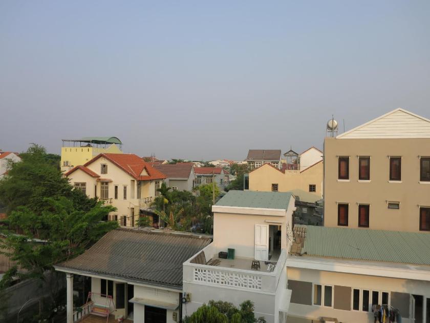 Phòng Deluxe Giường Đôi Có Ban Công