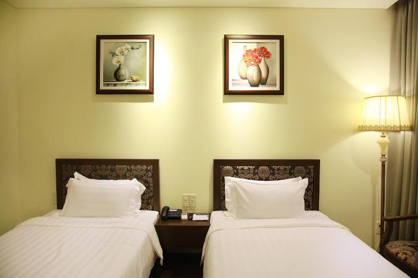 Phòng Superior 2 giường đơn nhìn ra cảnh thành phố