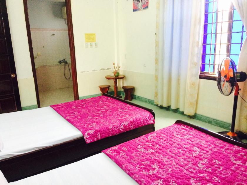 Phòng Gia đình - Chỉ có quạt máy  Phòng Gia đình - Chỉ có quạt máy