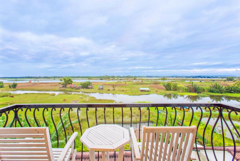 Phòng Deluxe 2 Giường Đơn Nhìn Ra Sông Phòng Deluxe 2 Giường Đơn Nhìn Ra Sông