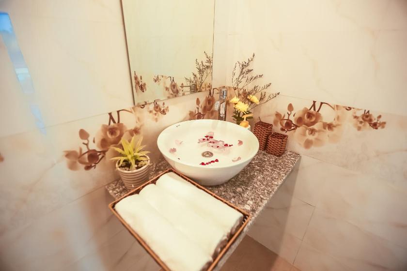 Phòng Gia Đình Có Ban Công Phòng Gia Đình Có Ban Công