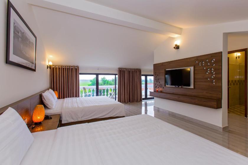 Suite Gia Đình Có Ban Công Suite Gia Đình Có Ban Công