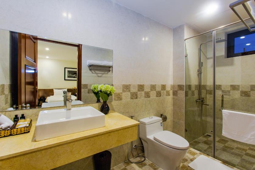 Phòng Có Giường Cỡ King Với Ban Công Phòng Có Giường Cỡ King Với Ban Công