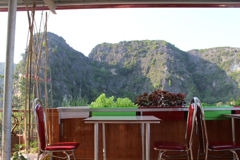 Phòng Giường Đôi Nhìn Ra Núi Phòng Giường Đôi Nhìn Ra Núi