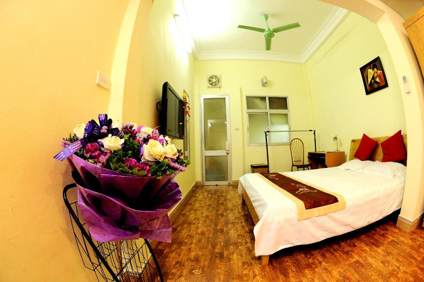 Studio Có Giường Cỡ Queen