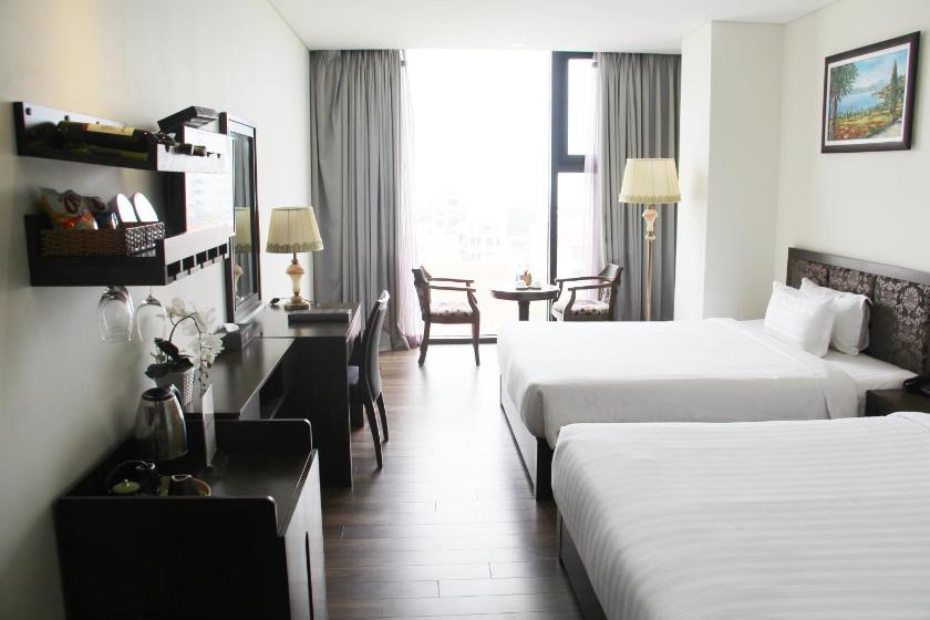 Phòng 4 Người Nhìn Ra Biển