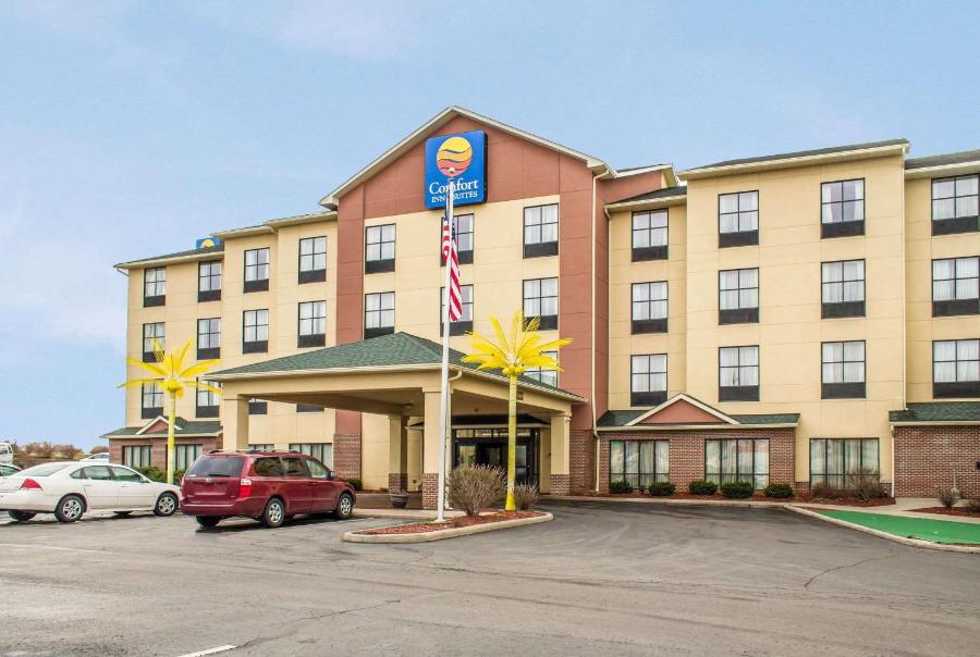 Comfort Inn Suites Kent University Area Brimfield Ohio