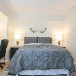 Stunning Capitol Hill Studio Steps from Union Station