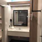 Hotel Solara I 45  Hobby Airport Houston image 6