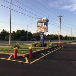 Trunk Road Motel