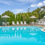 A Wave Inn - Montauk
