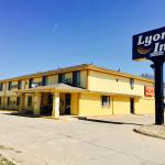 Lyons Inn