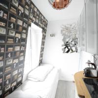 Small Room Near Eiffel Tower