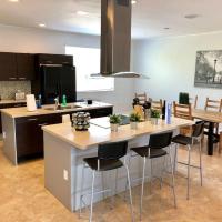 NEW! Luxury Modern House close to everything