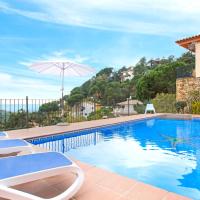 Lloret de Mar Villa Sleeps 10