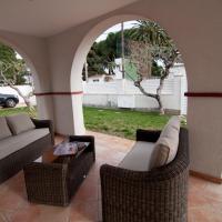 Casa 2 dormitorios a pie del mar con su jardin y parking