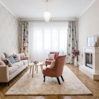Luxurious design suite near the Danube