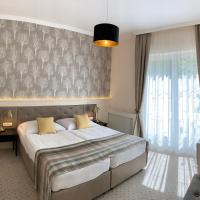 Hotels, Villa Medici Hotel & Restaurant