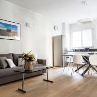 Brand new 4 persons apt , City Life district