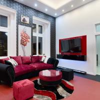 Red Passion Deluxe Home at Gozsdu