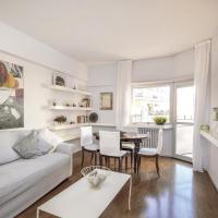 Three-Bedroom Apartment Roma -RM- 0 03