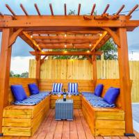 5 Star Pergola & Dine on Sun-Splashed Luxury Deck