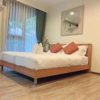 PATONG BEACH APARTEMNT( THE DECK APARTMENT Infinity pool on the roof Free pool, parking, gym)