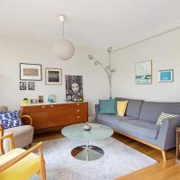 Modern and Bright Flat near Le Sacré Coeur by GuestReady