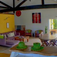 Bed and breakfasts, Bouddha Villa