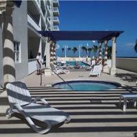 Beautiful Miami 1200 Brickell 2 Bedroom, 2 Bathroom Apartment in the Sky, Sleeps 4