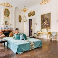 Central Paris, Spacious, Gourmet Kitchen, Historical, Ballroom, Sauna