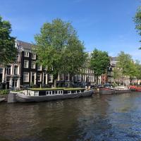 Houseboat Trijntje Amsterdam City Center