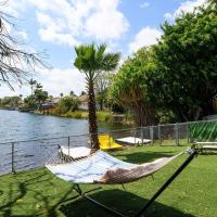 Lake Life - 3/2 Lake House With hot tub and Breathtaking View