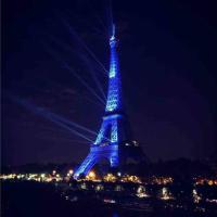 Eiffel Tower romantic view