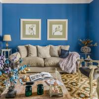 Plum Guide - The Blue Pastelist