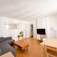 Beautiful bright apartment near Bastille